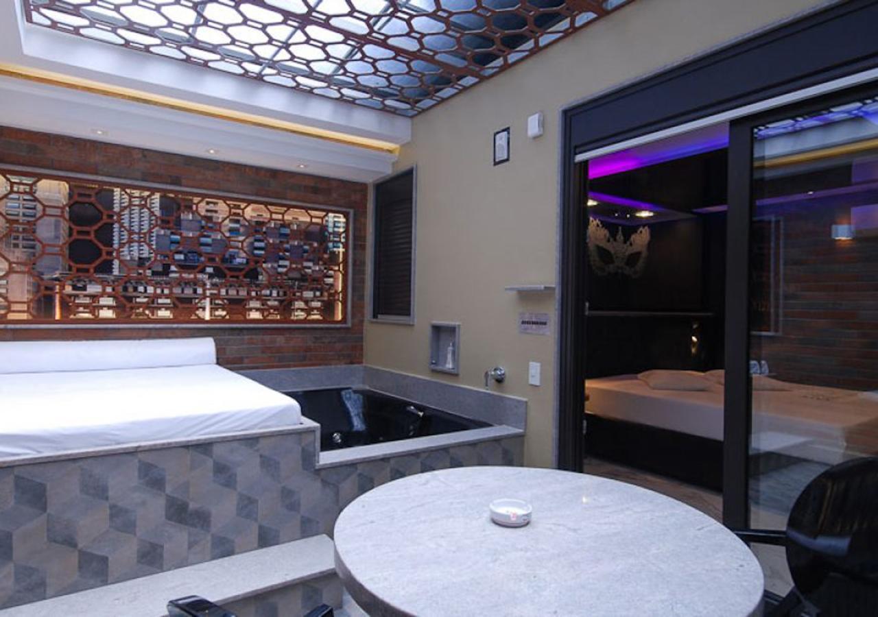 Quo Love hotel 3*